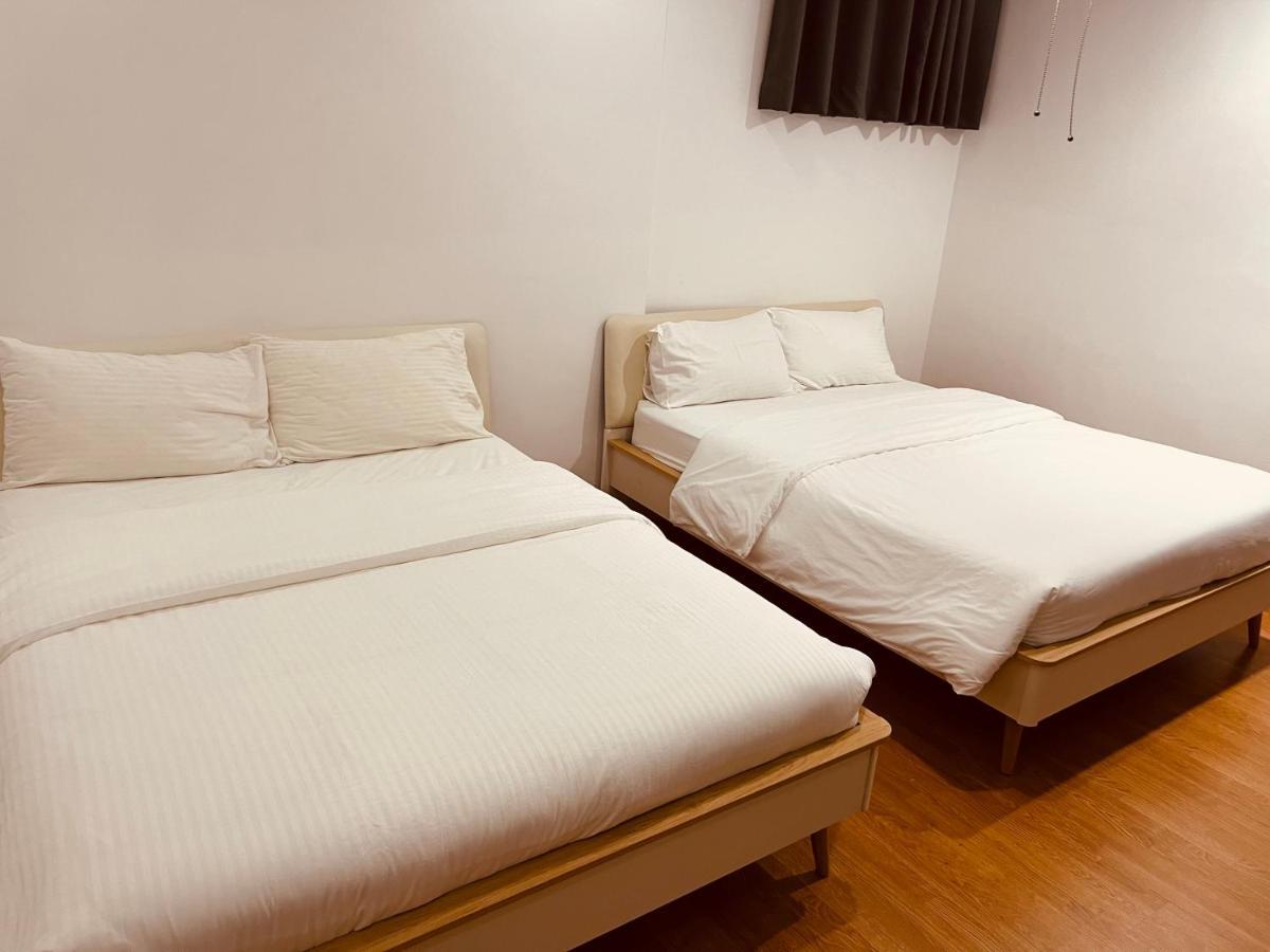Imperial Grand Suite Apartment Kuching Buitenkant foto